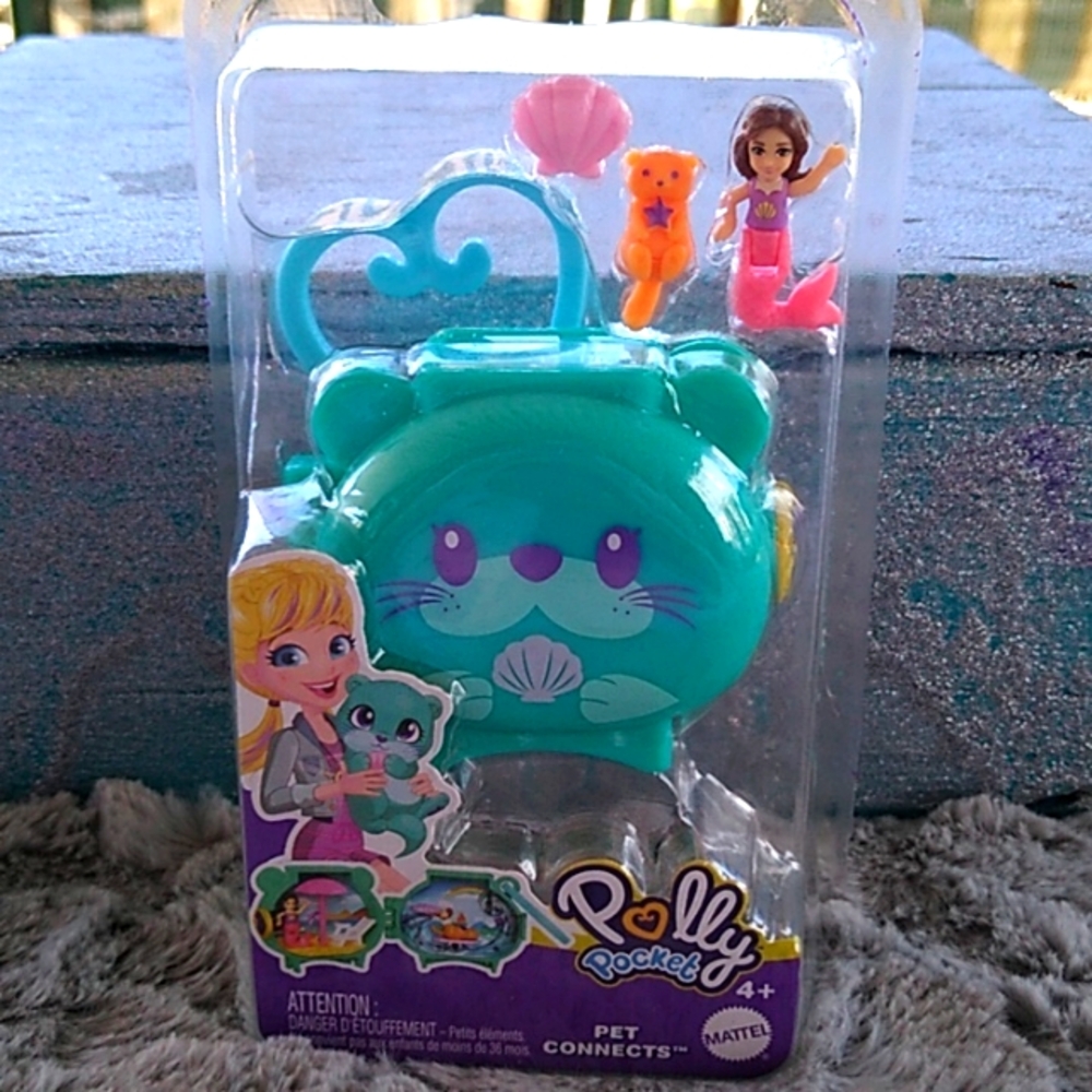 T-364 NIP PollyPicket Pocket PetsConnects Otter Playset